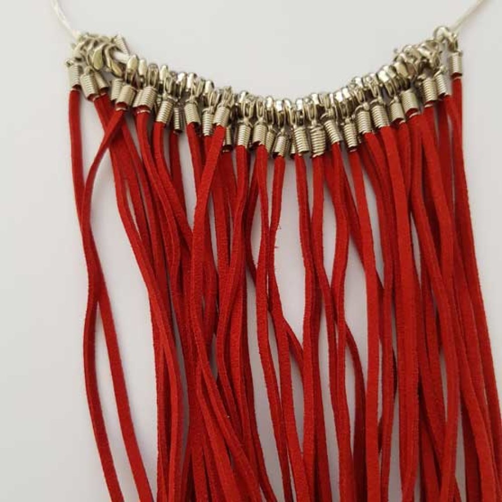 1 necklace red suedette 51 cm with lobster clasp