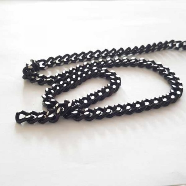1 meter of flat chain Black and Silver
