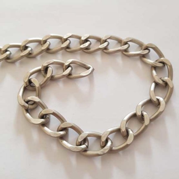 1 meter of flat silver chain N&deg;02 18 x 12 mm