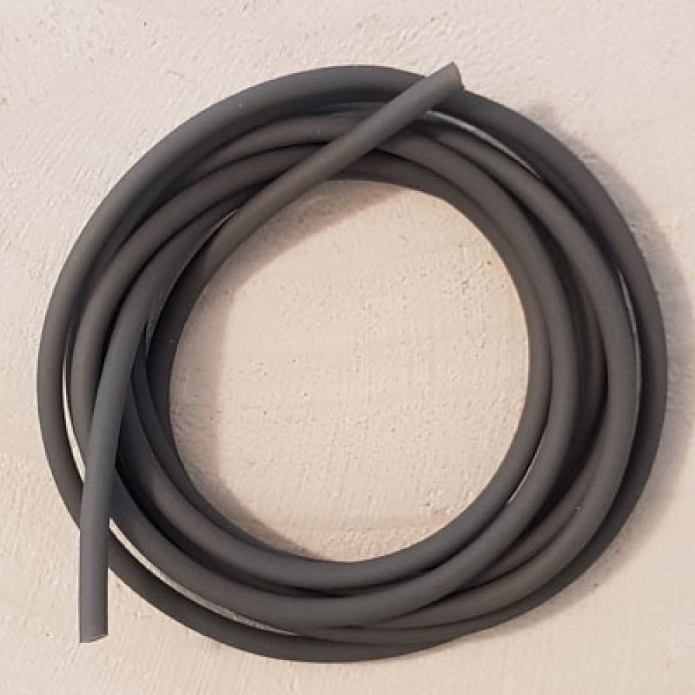 1 meter of hollow pvc cord of 2 mm Grey.