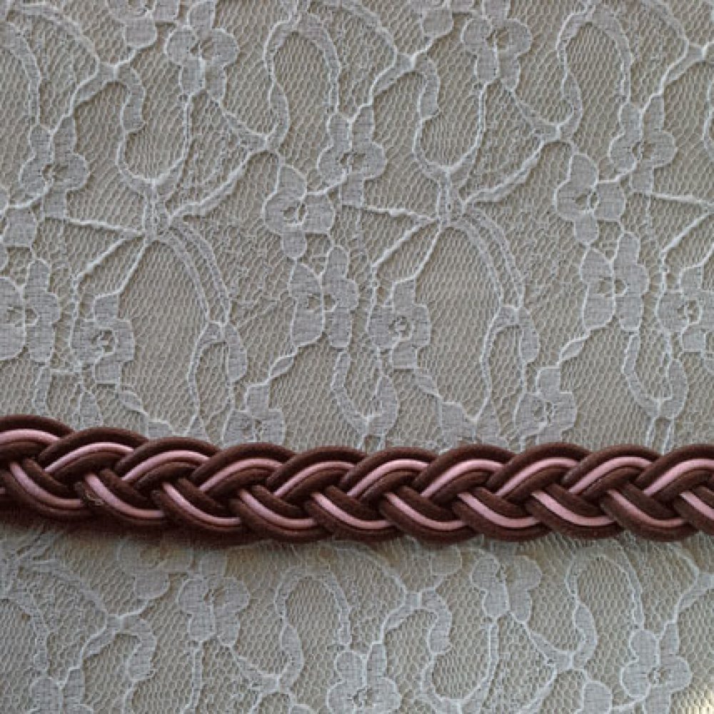 1 meter braided waxed braid of 20 mm N°01