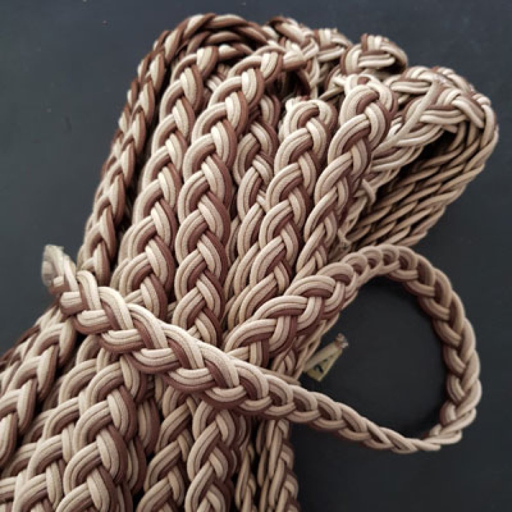 1 meter braided waxed braid of 20 mm N°02