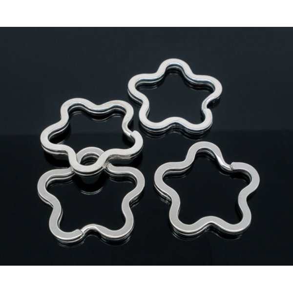 Flower-shaped key ring 34 x 35 mm