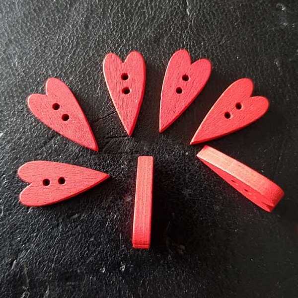 Red heart button N&deg;02-06