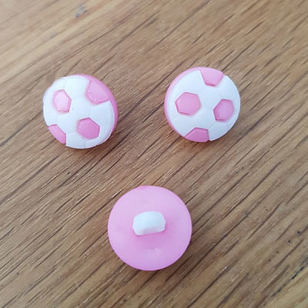 Fancy button with patterns for children football N&deg;02 light pink