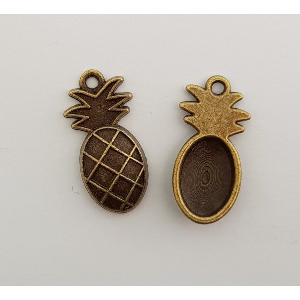 Pineapple charm N&deg;02
