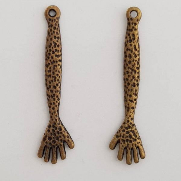 Arm Charm N&deg;03 "arm and hand" x 2 pieces