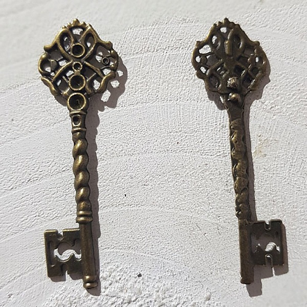 Key Charm N&deg;03 Bronze