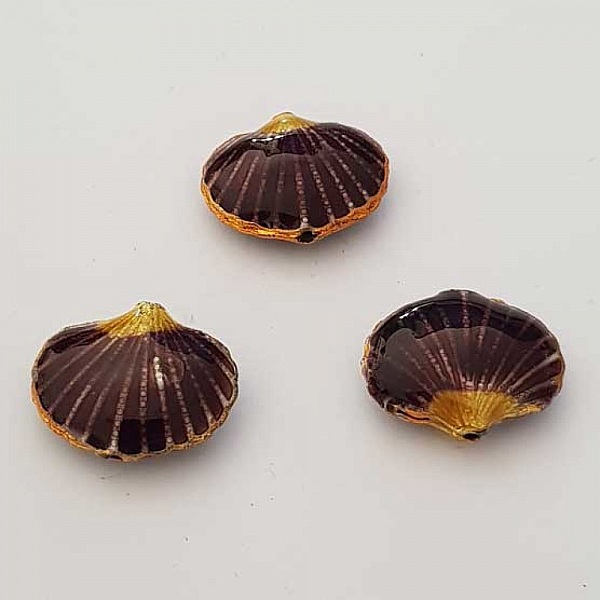 Breloque Coquille Saint Jacques Violet Fonc&eacute;