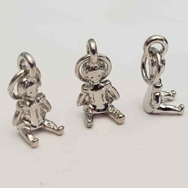 Child's charm N&deg;19