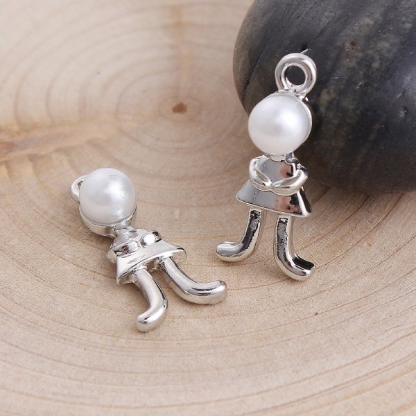 Child's charm N&deg;23