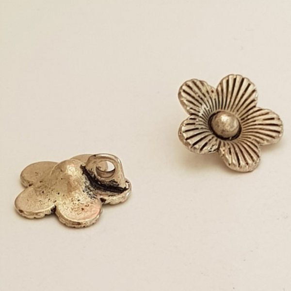Flower charm Metal N&deg;041 Silver