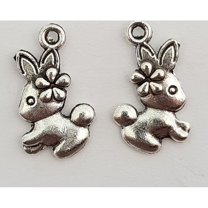 Rabbit charm N°01