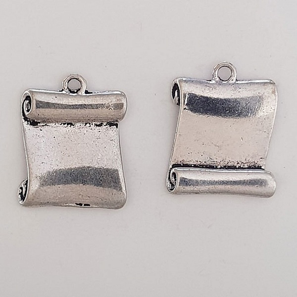 Book charm Parchment grimoire N&deg;02 Silver.
