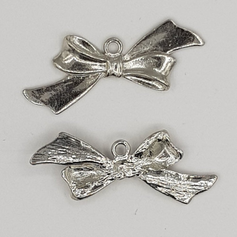 Silver bow tie charm N°18 silver metal bow tie charm