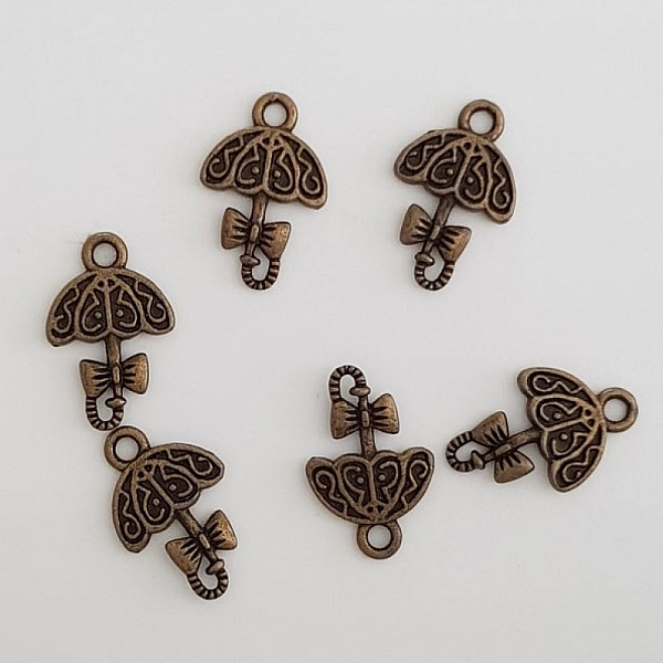 Umbrella charm N&deg;03