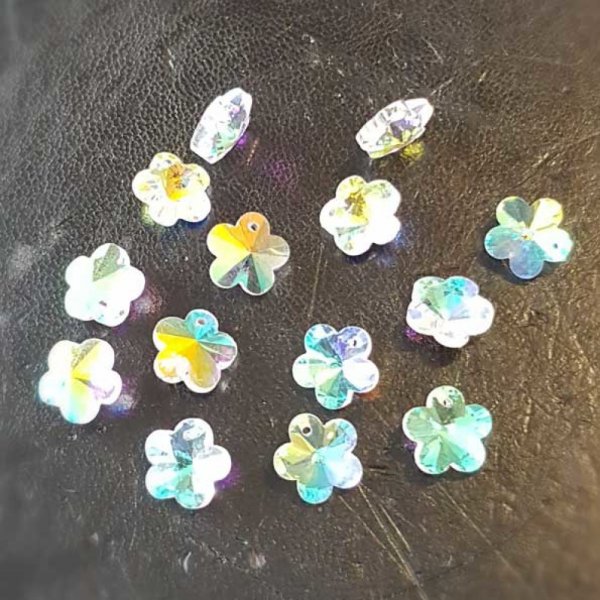 Flower faceted glass pendant charm N&deg;04-01