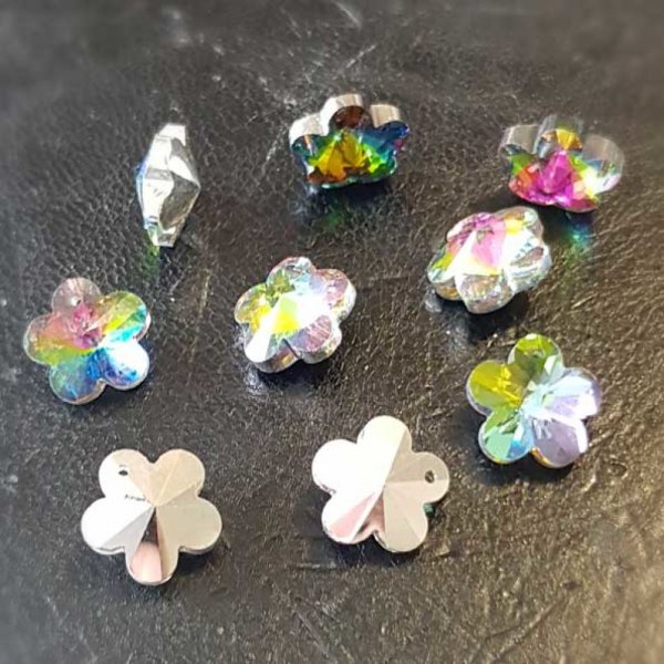 Flower faceted glass pendant charm N&deg;04-02