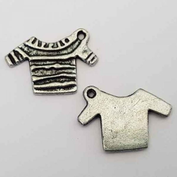 Charm Clothing Sweater N&deg;01