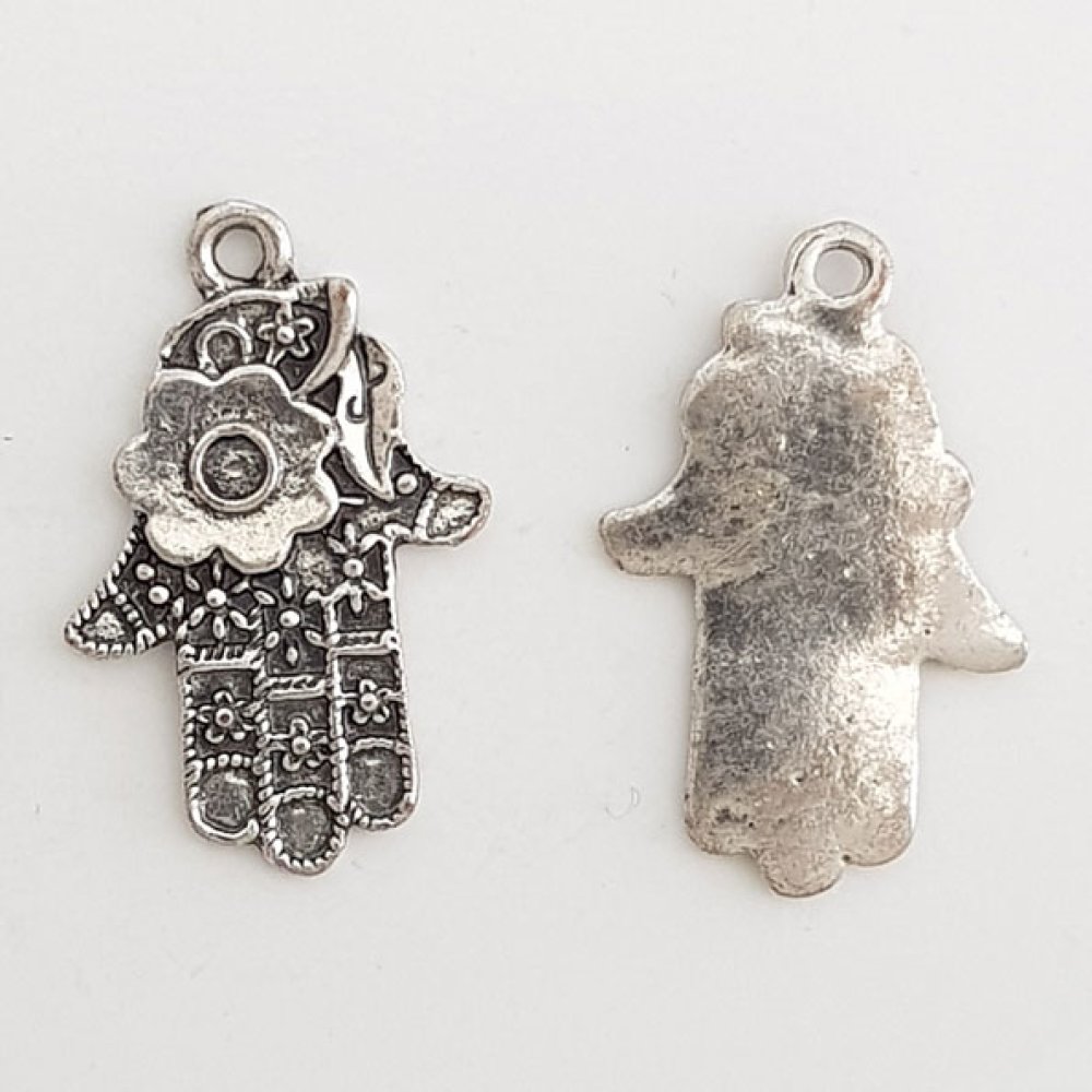 Hamsa hand shape charm N°03