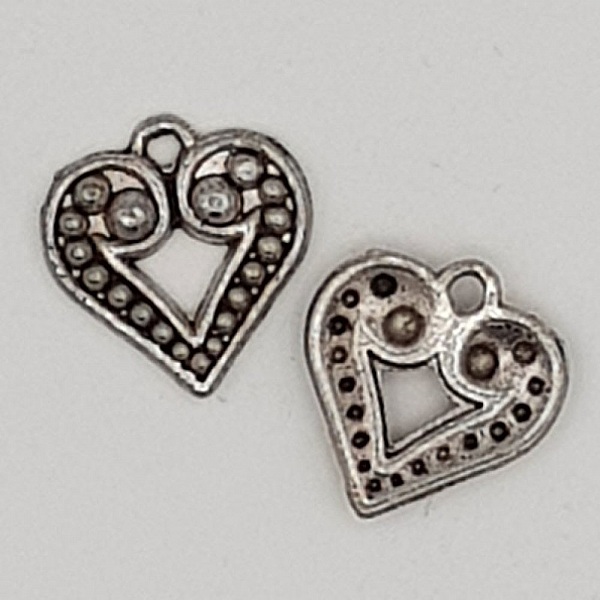 Heart charms N&deg;12