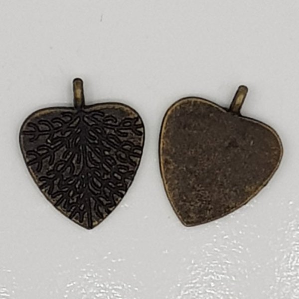 Heart charms N&deg;26