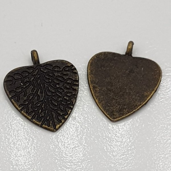 Heart charms N&deg;26