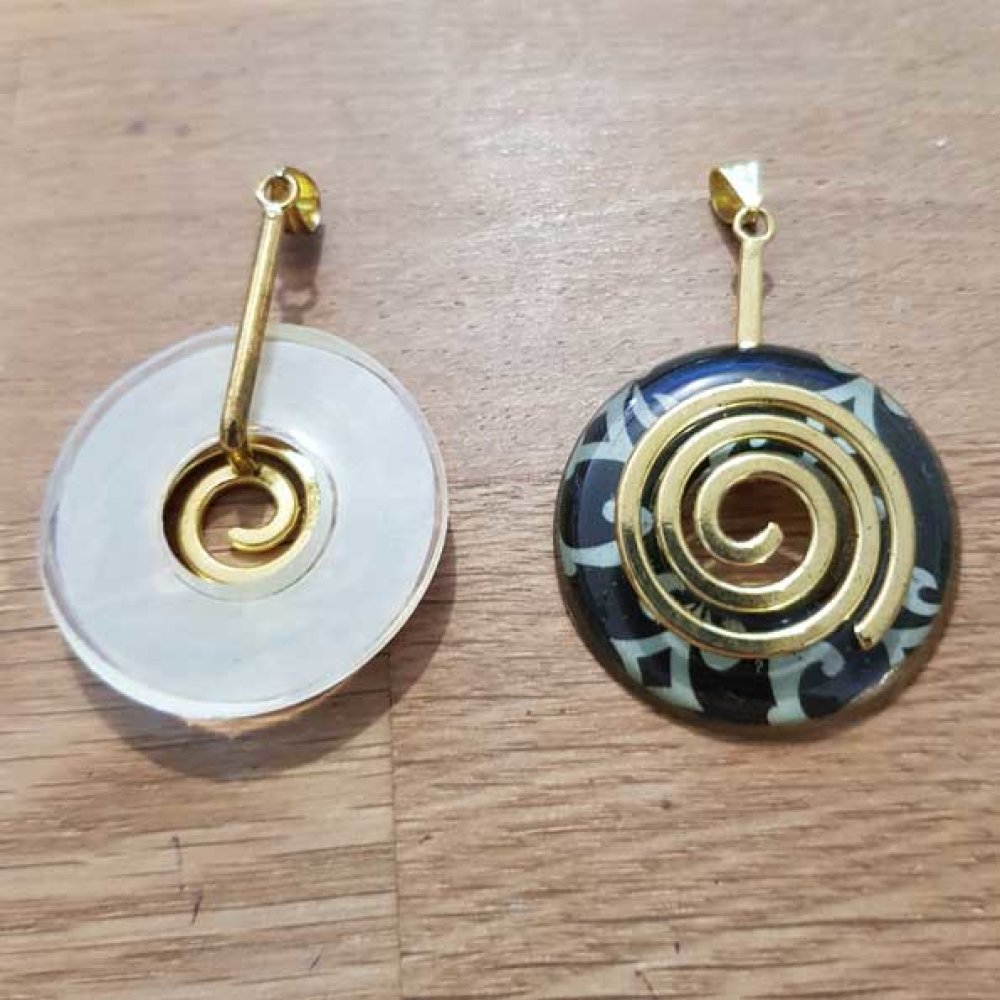 Golden GM spiral hanger