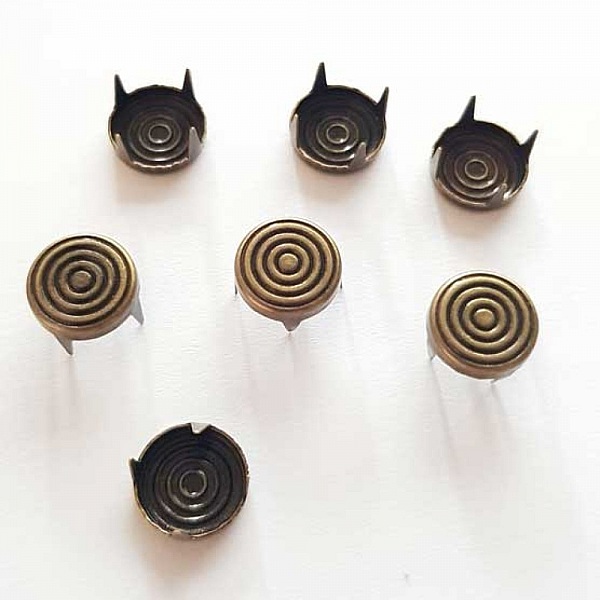 Clous rivet &agrave; griffes Rond 09 mm Bronze 20 pi&egrave;ces
