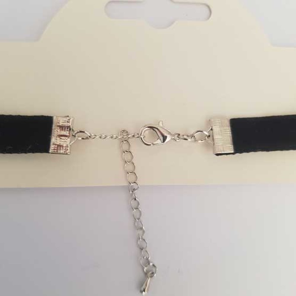 Collier Ras De Cou Velours Noir N°01