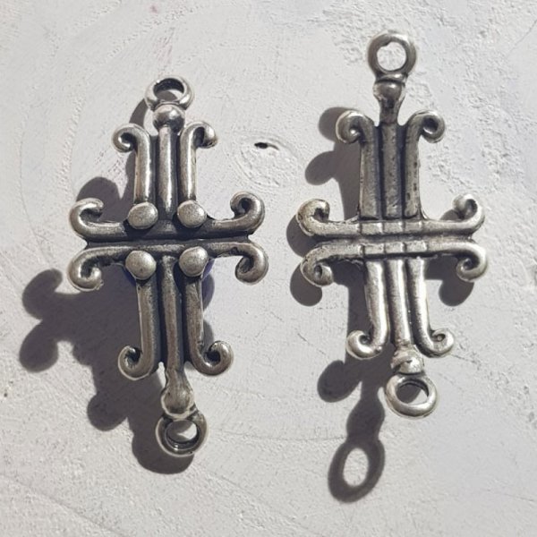 04 mm Zamak connector N&deg;02 Silver