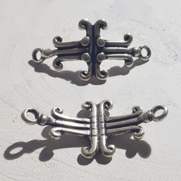 04 mm Zamak connector N&deg;02 Silver