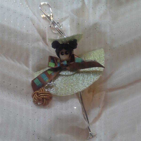 Doll's body in metal Bronze color 12.5 cm