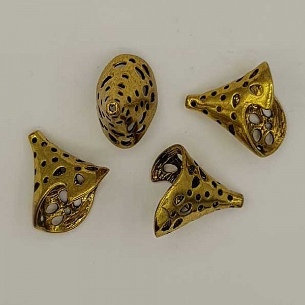 Gold cap cup N&deg;13