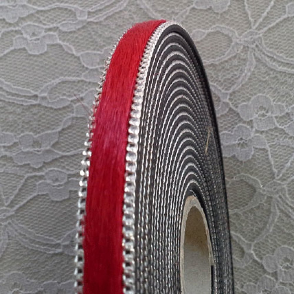 Red Calf Flat Leather 10 mm by 20 cm skin and chain