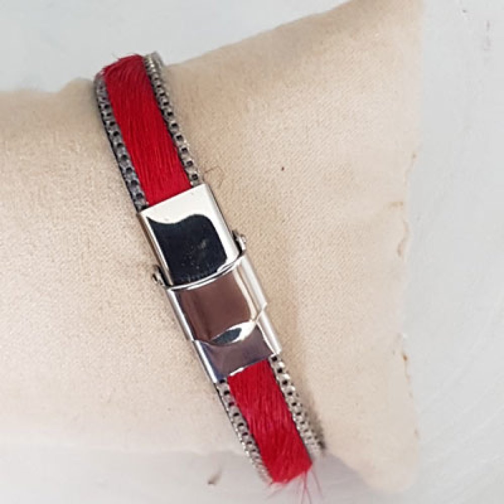 Red Calf Flat Leather 10 mm by 20 cm skin and chain