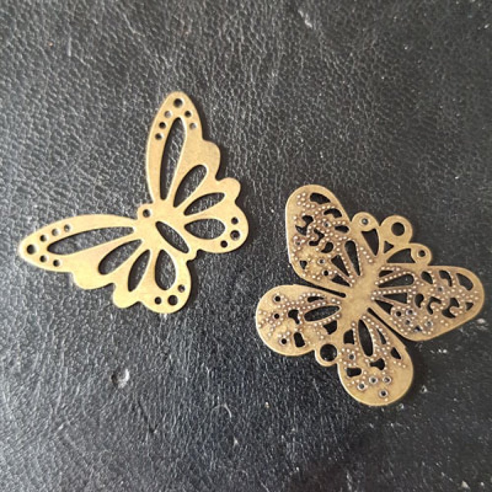 Bronze butterfly filigree stamp N°06