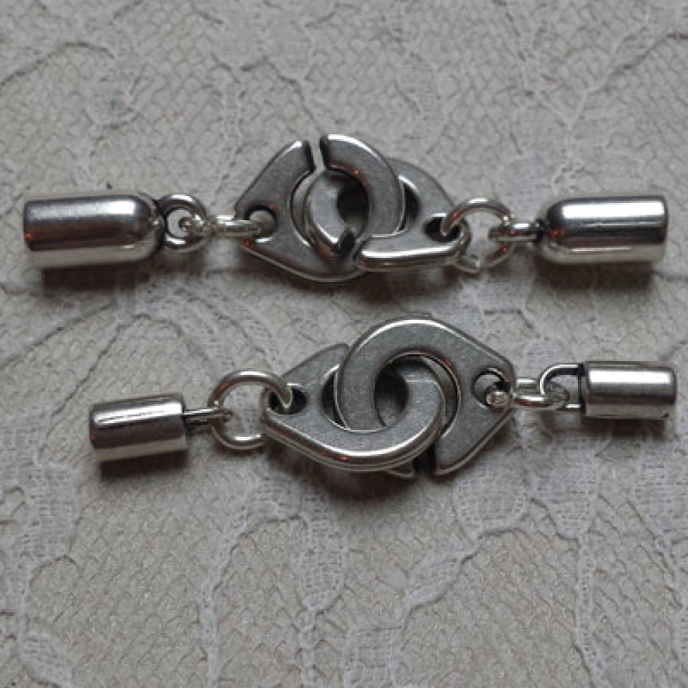 Round handcuff clasp for leather 3 mm in Zamac