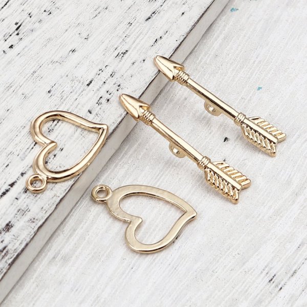 16K Gold Plated Toggle Clasps Heart and Arrow Design N&deg;01