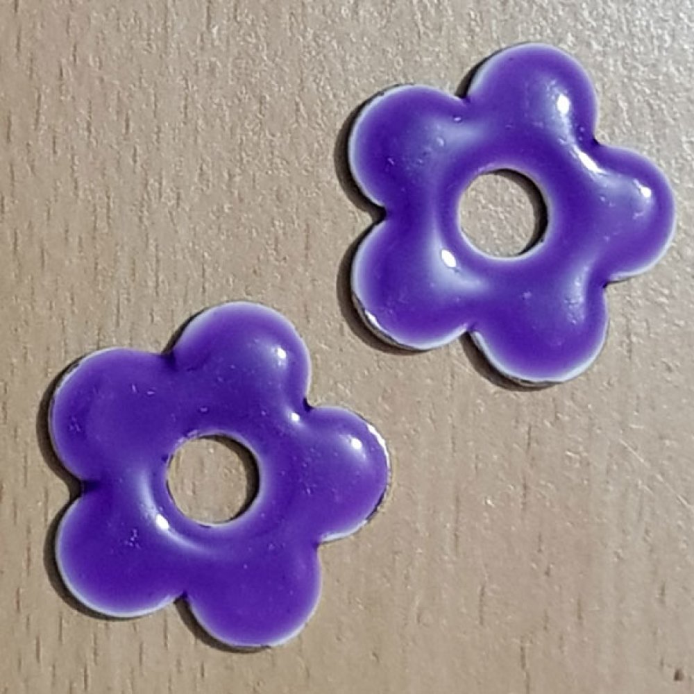 Enameled Metal Flower 20 mm Purple