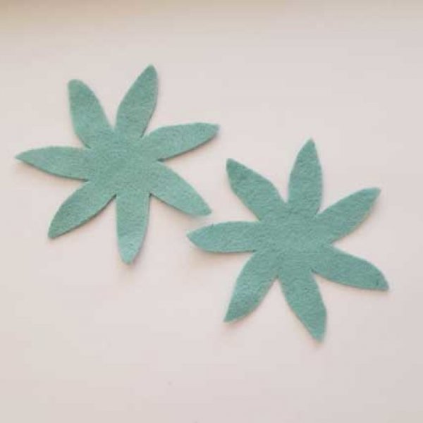Jolie petite fleur en Feutrine 80 mm N&deg;15-01 x 2 pi&egrave;ces