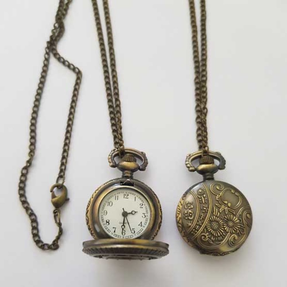 Antique Bronze Star Gusset Watch with Chain