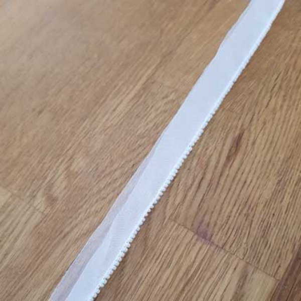 Ruban blanc tulle et perle style biais au m&egrave;tre