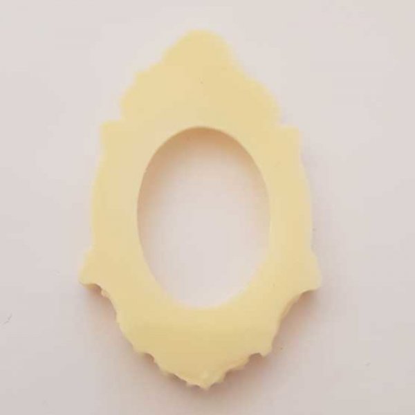 Support cabochon Ovale de 40 X 30 mm R&eacute;sine N&deg;03
