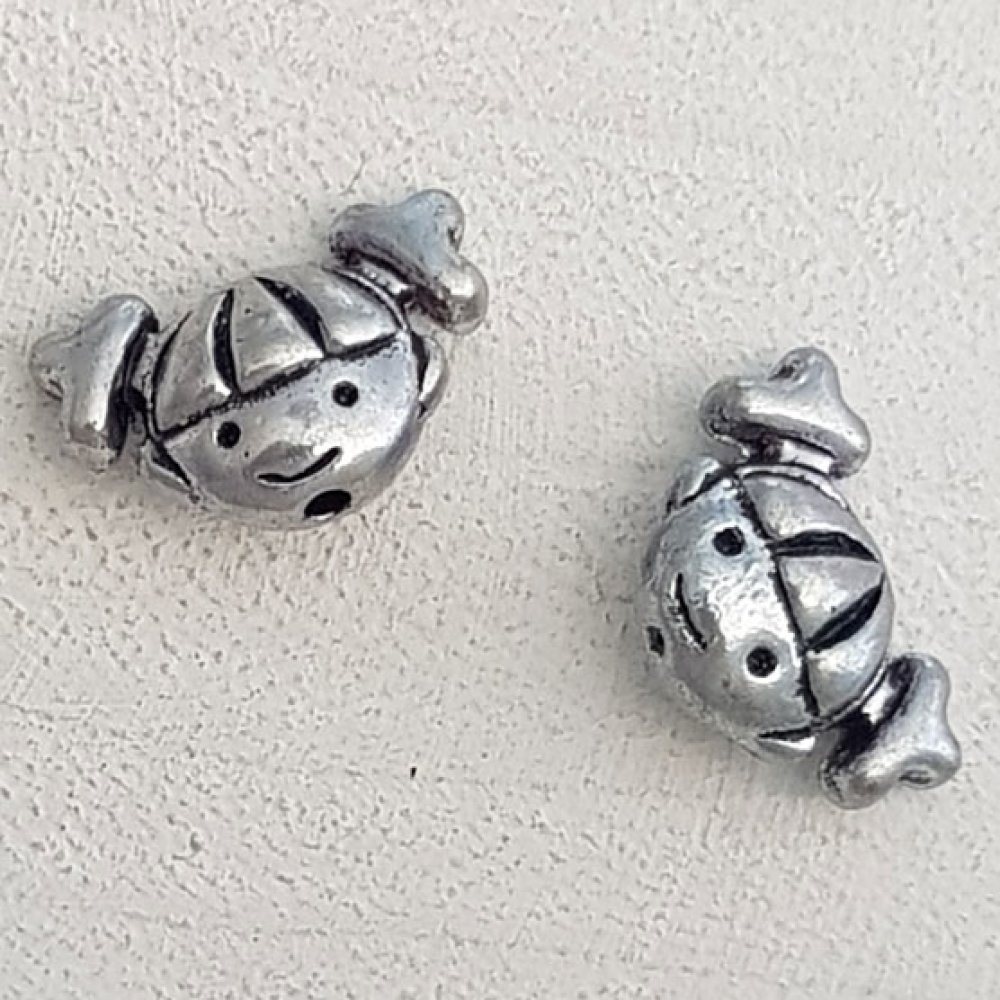 Tête métal fille 3d argent n°01