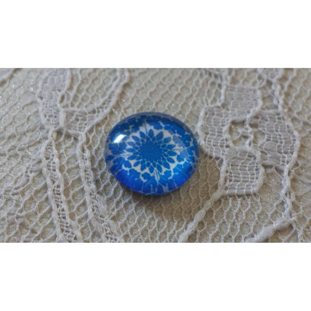 round glass cabochon 12mm blue flower 038 