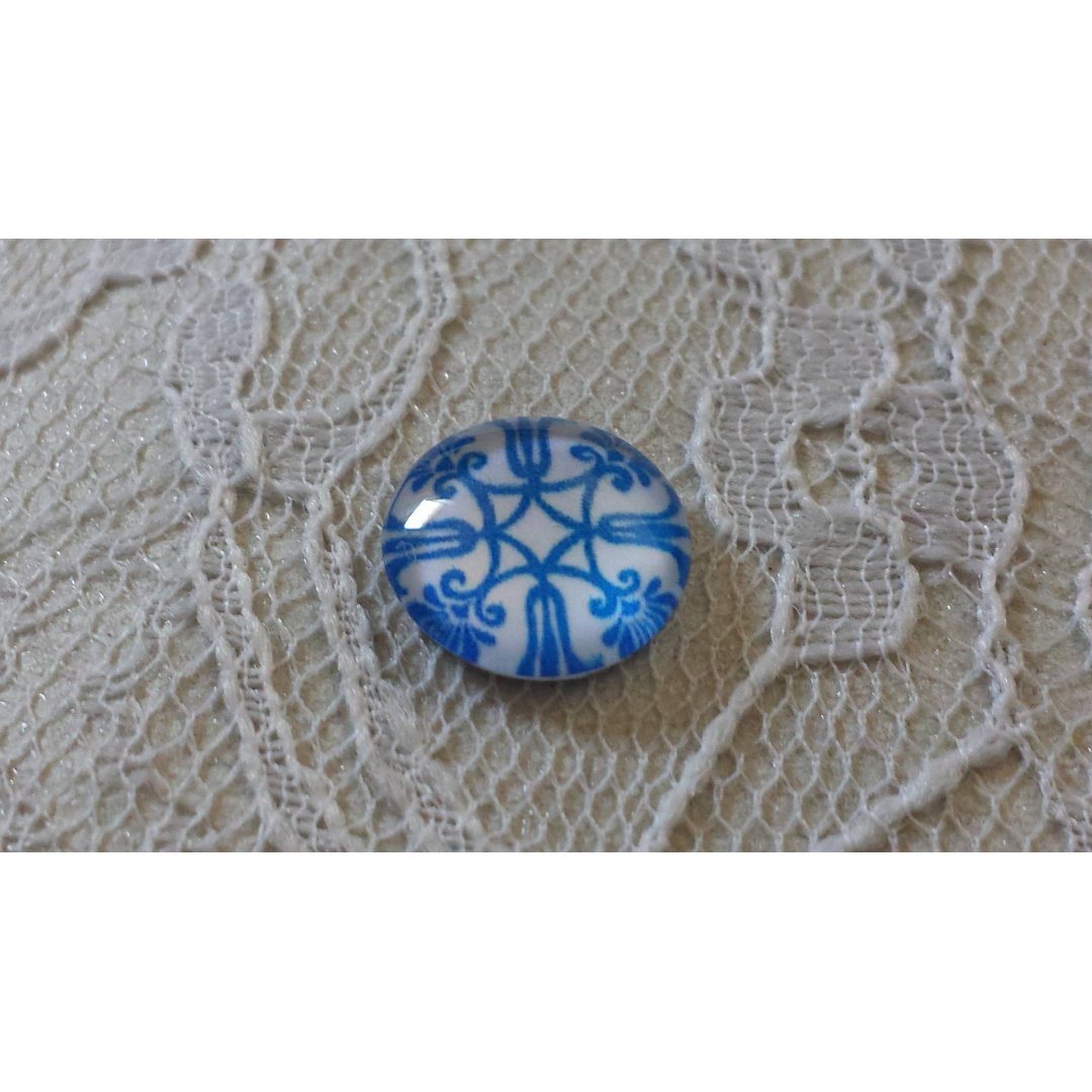 round glass cabochon 12mm blue flower 035 