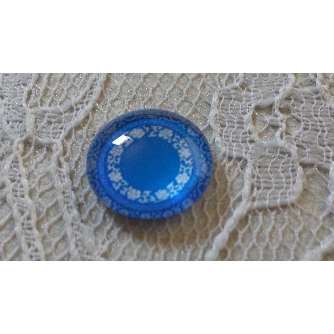 round glass cabochon 12mm blue flower 027 
