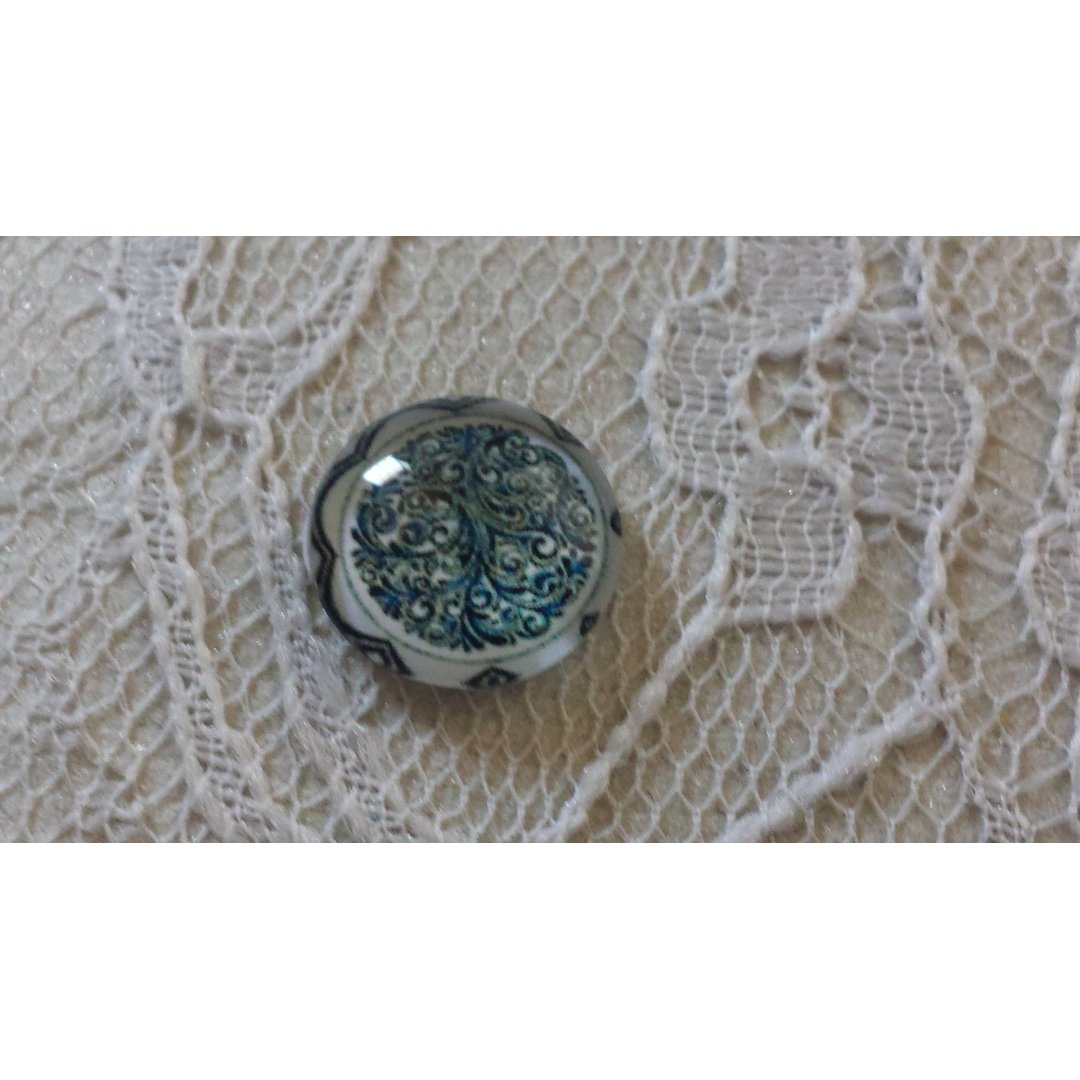 round glass cabochon 12mm blue flower 025 