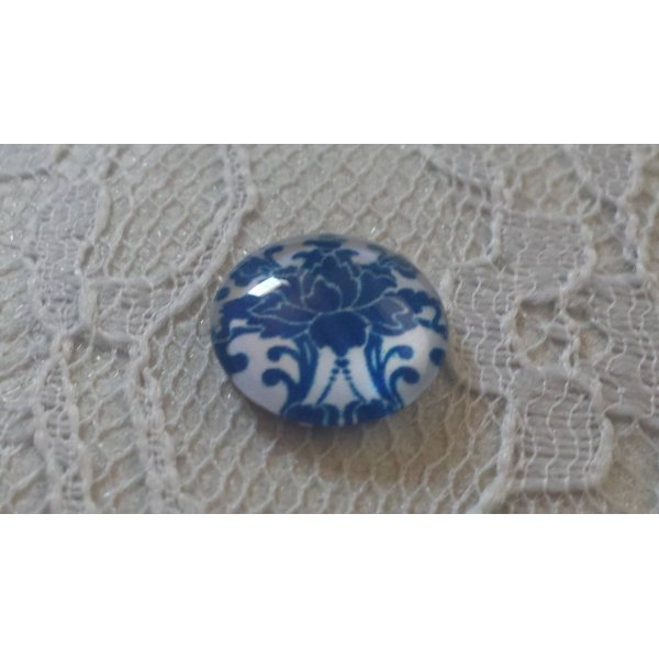 round glass cabochon 12mm blue flower 024 
